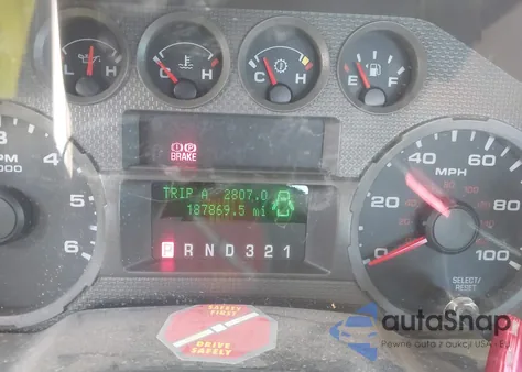 2008 Ford F-250 Xl z USA, uszkodzony, nr VIN 1FTSX21518EA56618